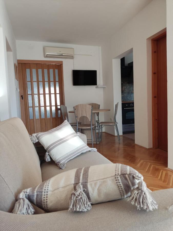 Apartman Car วีร์ ภายนอก รูปภาพ